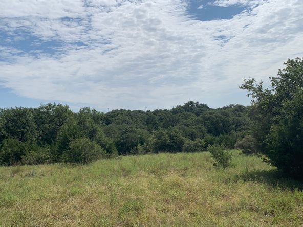 part of edmond ranch: 000 FM 32, Blanco, TX 78606